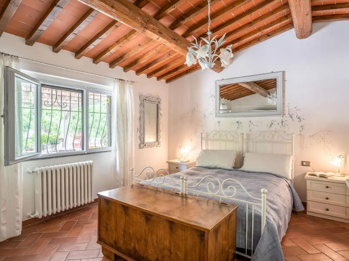 Locazione Turistica Villa Lavinia Montevarchi 0*,  Italia